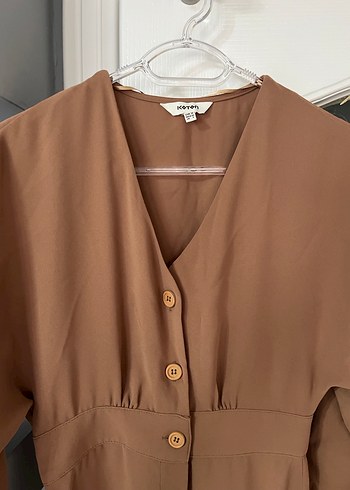 Koton V Yaka Kahverengi Düğmeli Kadın Elbise - Görsel 2