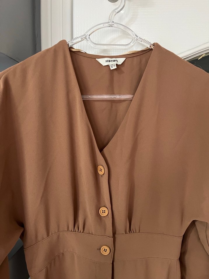 Koton V Yaka Kahverengi Düğmeli Kadın Elbise - Görsel 2