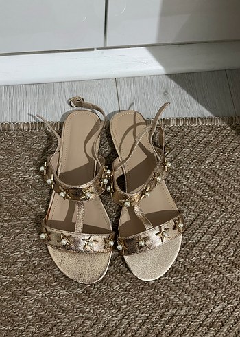 İnci Detaylı Simli Kadın Sandalet - Görsel 3