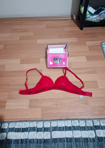 Victoria's Secret Renkli Mini Spor Sütyen - Görsel 4