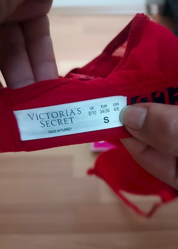 Victoria's Secret Renkli Mini Spor Sütyen - Görsel 3