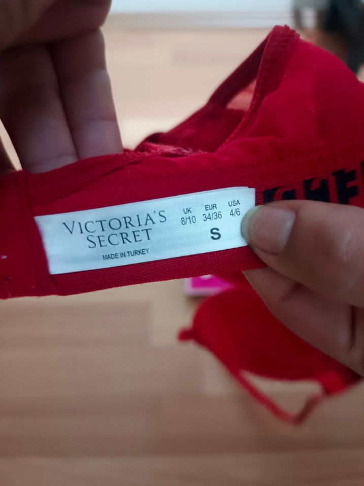 Victoria's Secret Renkli Mini Spor Sütyen - Görsel 3