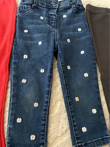 LC Waikiki 3 pantolon birlikte çiçekli olan lcw diğerleri internetten aldım