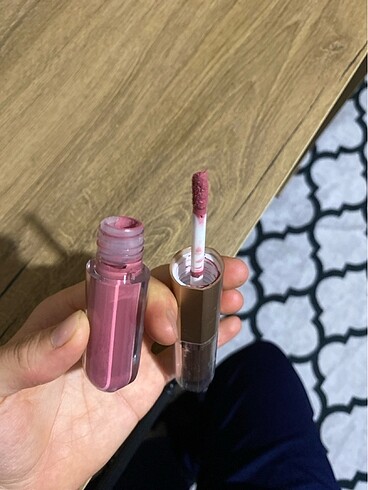  Beden Lıps gloss