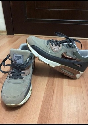 Nike spor ayakkabı