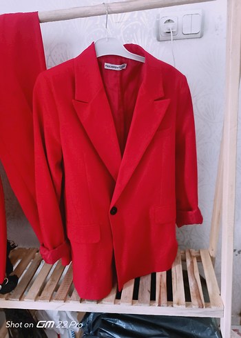 Kırmızı Düğmeli Kadın Blazer Ceket
