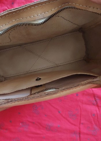 El işi Bej Deri Kadın Çanta
(deri cüzdan hediyeli) - Görsel 6