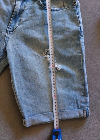 32 Beden Kadın Mavi Rahat Kesim Mini Denim Şort
