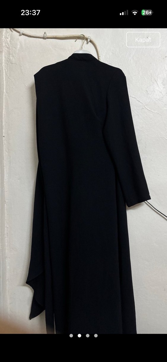 Uzun Siyah Drapeli Kadın Elbise kiralık - Görsel 2