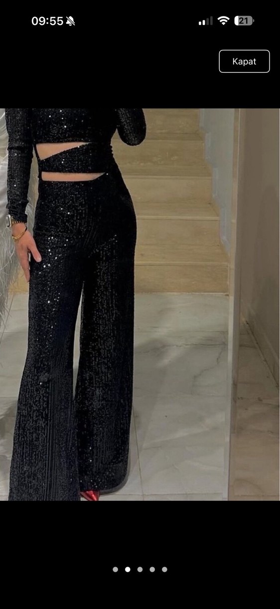 Gira Siyah Payetli Bel Detaylı Mini Tulum - Görsel 3