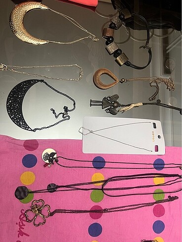 Accessorize Her kolye 20 tl ayrı fiyat
