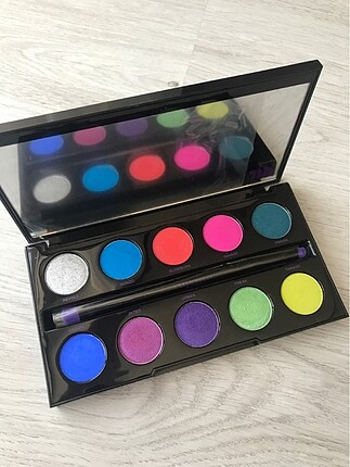 Urban decay electric palette