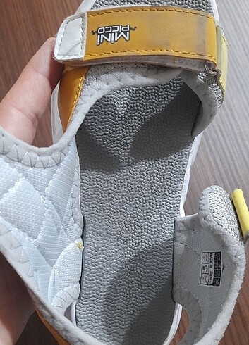 34 Beden sarı Renk Erkek çocuk sandalet