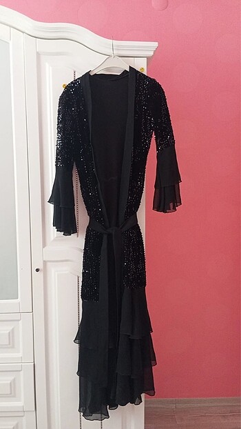 Siyah Pullu Abaya