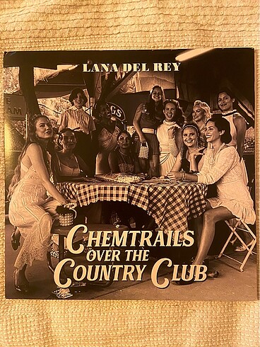 Lana Del Rey Chemtrails Over The Country Club Plak