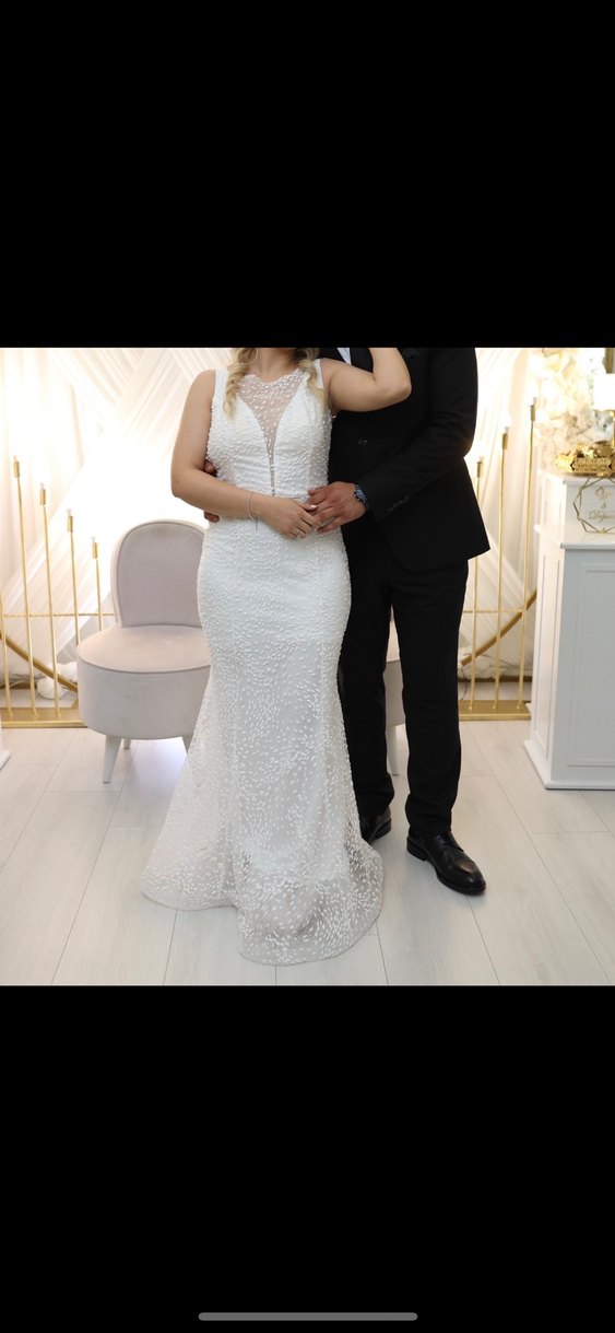 Dantel Detaylı Uzun Beyaz Nişan Nikah Elbisesi - Görsel 3