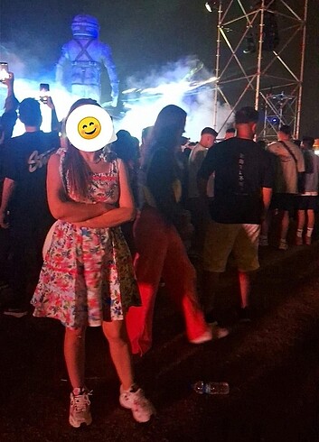 m Beden Sadece 1 kere giyildi