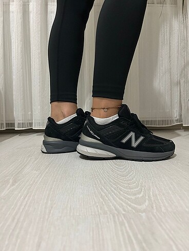 37 Beden siyah Renk New Balance 990v5