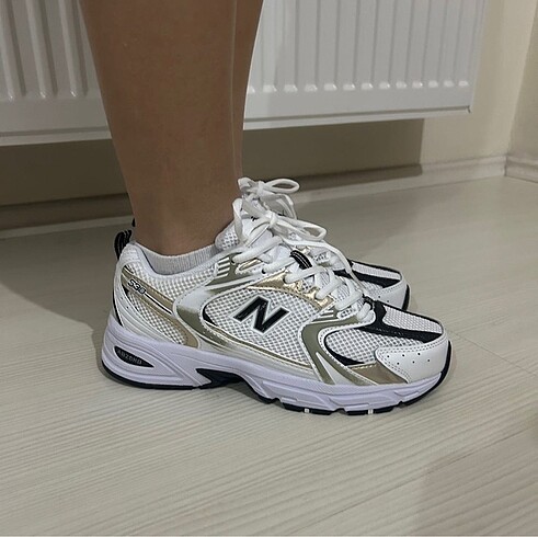 New Balance 530 White/Gold