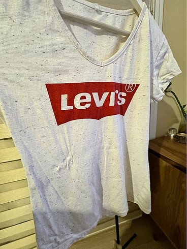 Levis t shırt