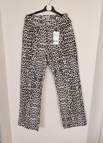m Beden Leopar Desenli Jean