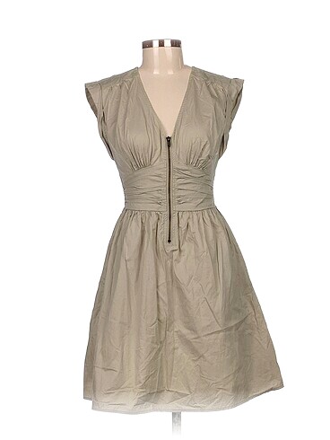 Guess Günlük Elbise %70 İndirimli.