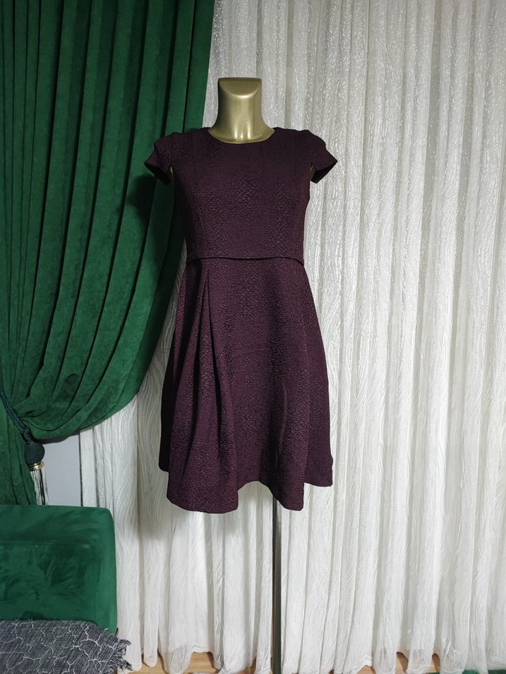 Bordo Piliseli Kolsuz Triko Elbise - Görsel 3