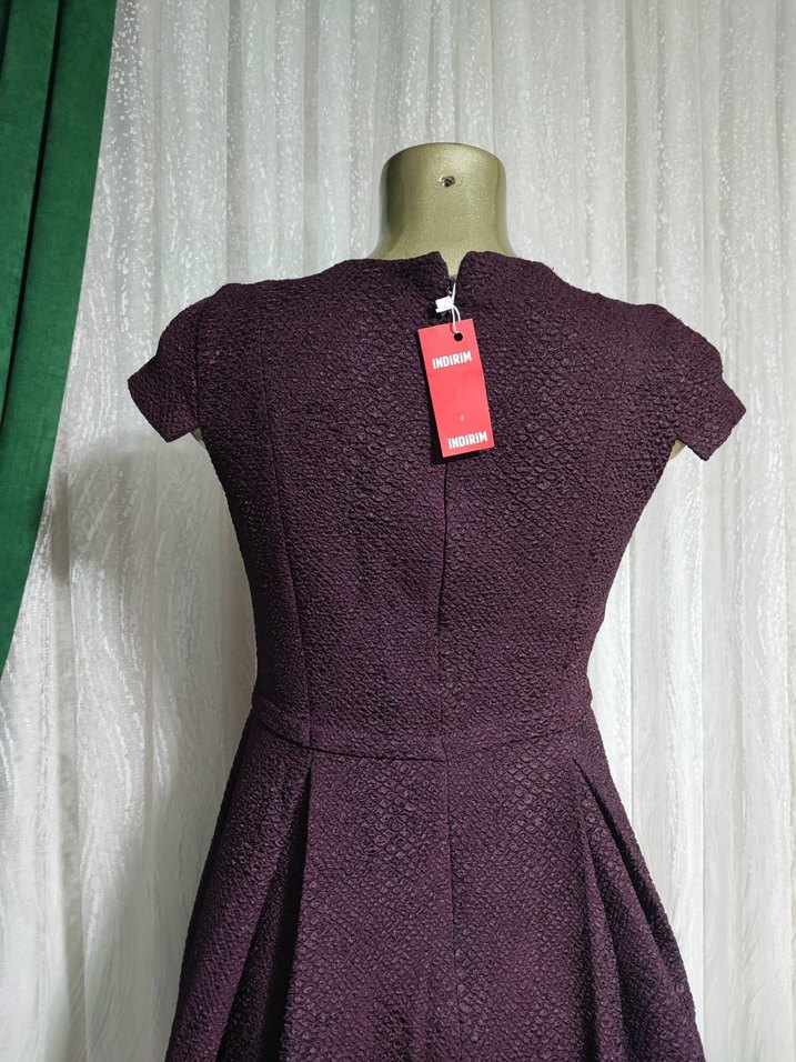 Bordo Piliseli Kolsuz Triko Elbise - Görsel 5