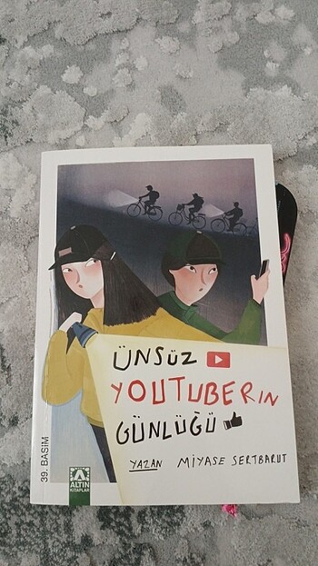 Ünsüz youtuberin günlüğü 