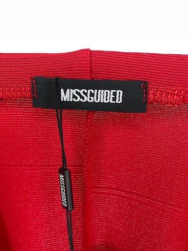 40 Beden kırmızı Renk Missguided Uzun Etek %70 İndirimli.