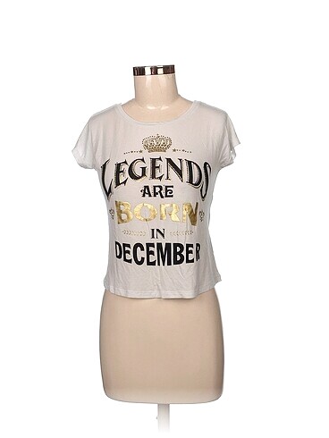 Home Store T-shirt %70 İndirimli.