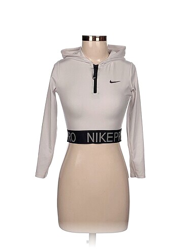 Nike Mini Üst %70 İndirimli.