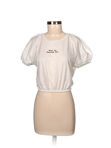 Zara T-shirt %70 İndirimli.