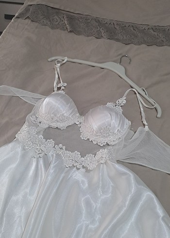 Beyaz İpek Görünümlü Mini Güpürlü Gecelik - Görsel 3