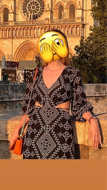 Cut-Out Elbise