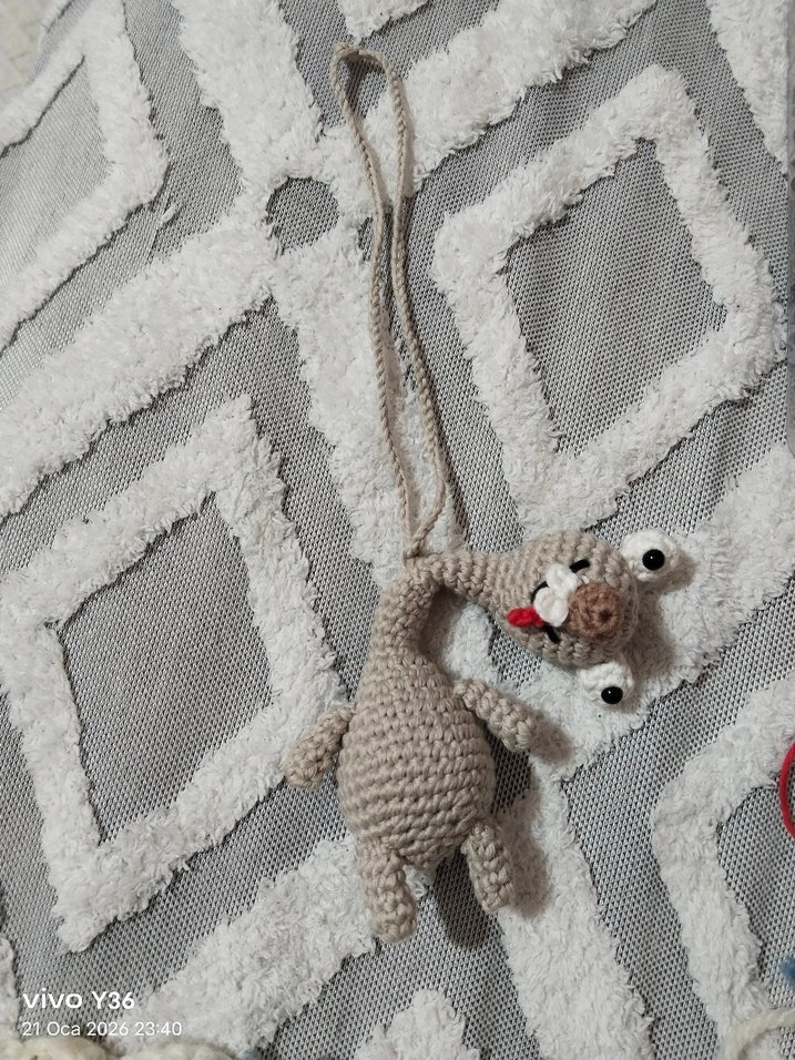 Gri Örgü Kedi Oyuncağı - Görsel 2