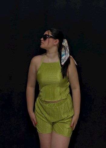 Yeşil Mini Askısız Pliseli Kadın Tulum - Görsel 2