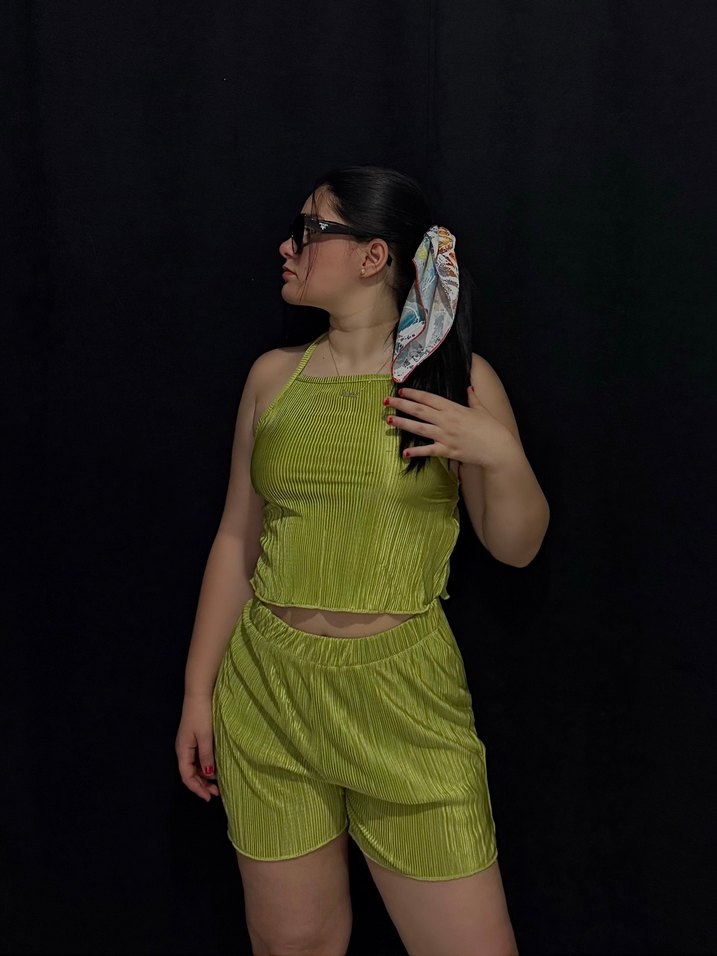 Yeşil Mini Askısız Pliseli Kadın Tulum - Görsel 3