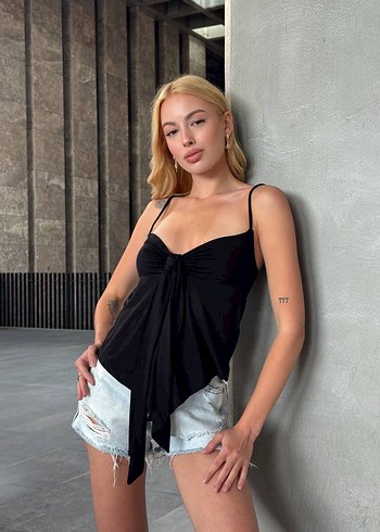 Zara Siyah İp Askılı V Yaka Mini Bluz