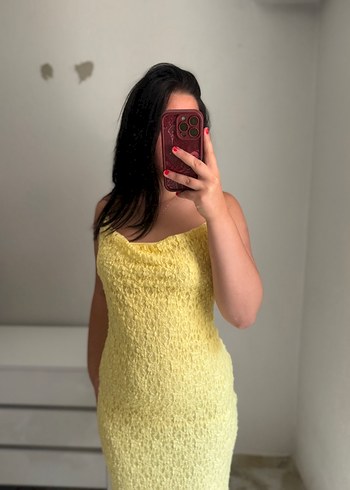 Zara Sarı Dantel Detaylı Midi Straplez Elbise
