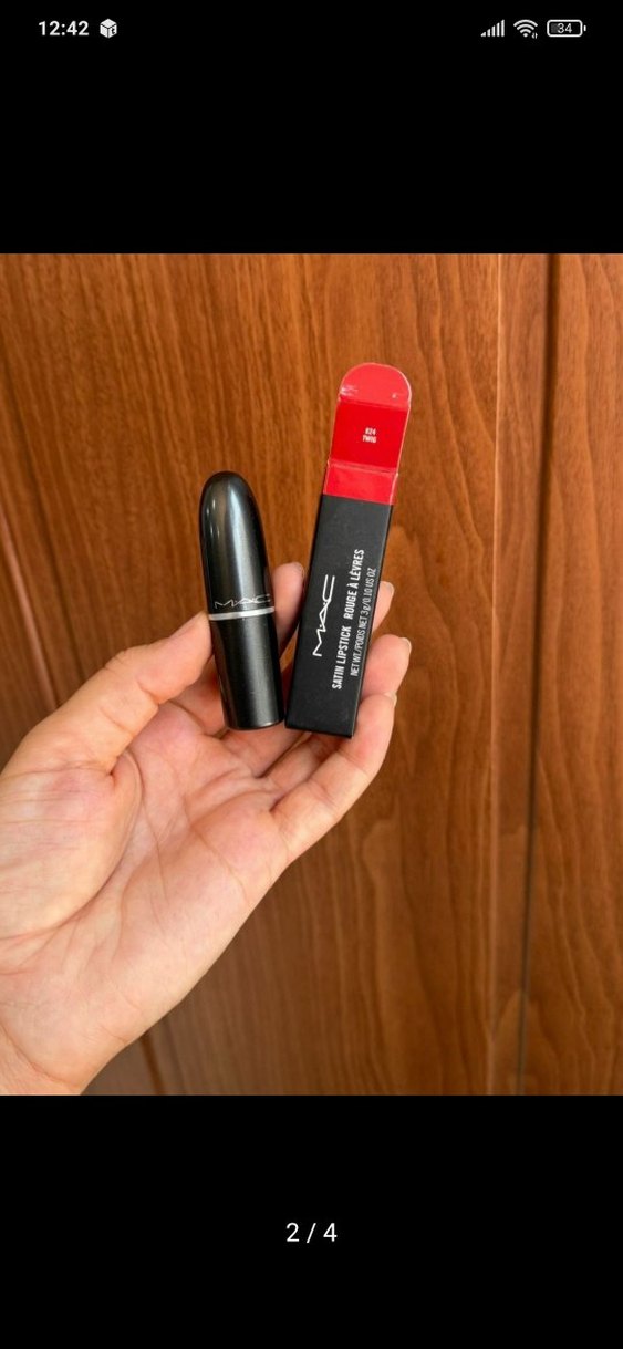 MAC Koyu Kırmızı Mat Ruj - Görsel 2