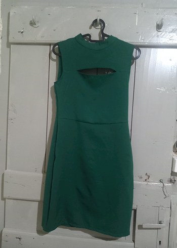 Zincir Detaylı Yeşil Uzun Abiye Elbise - Görsel 2