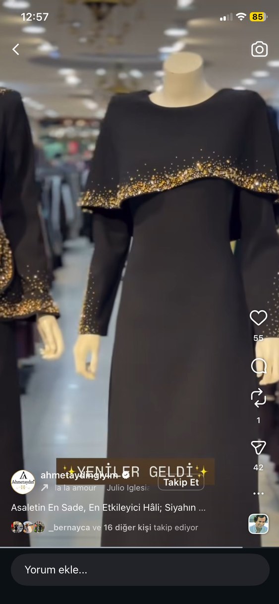 Uzun Kollu, İşlemeli Siyah Abiye Elbise - Görsel 3