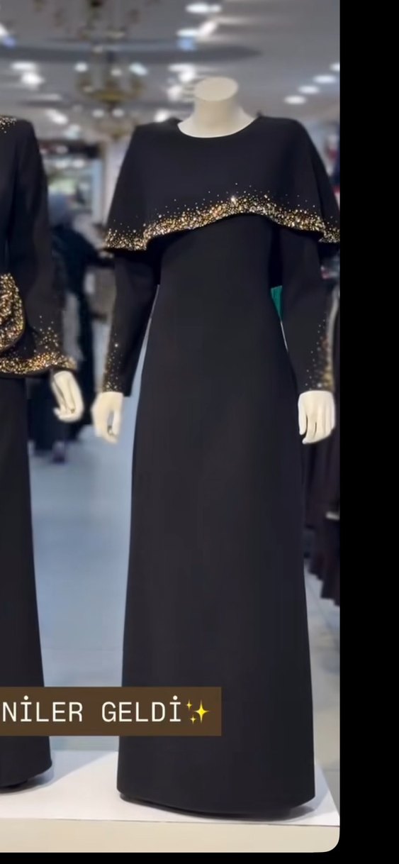 Uzun Kollu, İşlemeli Siyah Abiye Elbise - Görsel 2