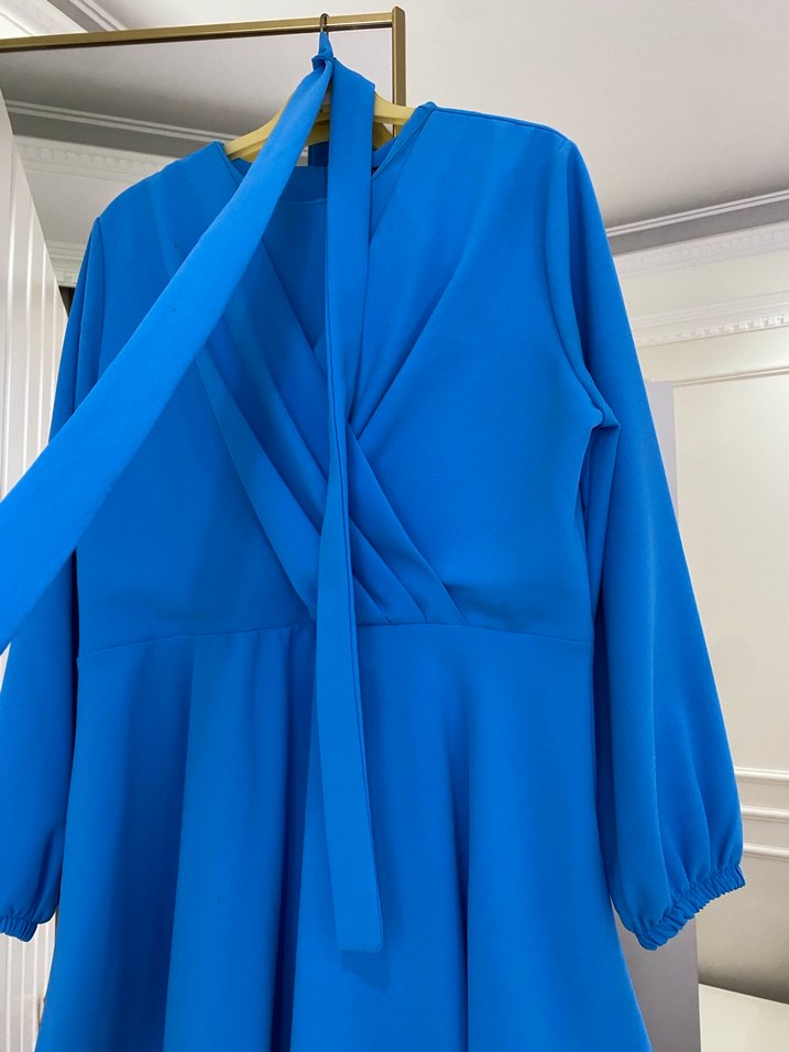 Mavi takım pantolonlu - Görsel 2