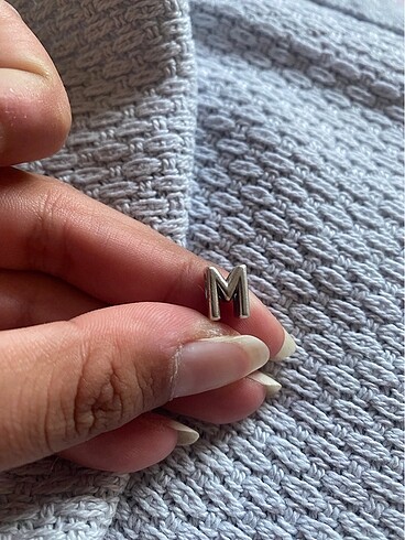 Pandora orijinal m harf charm