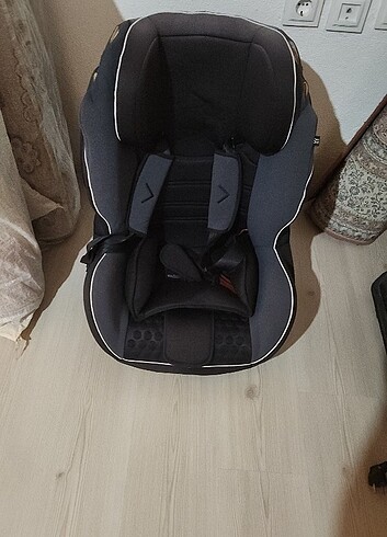 Isofiksli oto koltugu