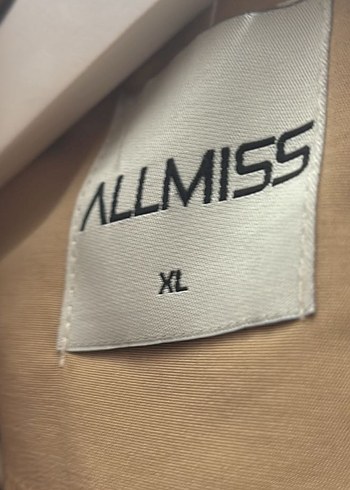 Bej Uzun Kadın Trençkot - Görsel 6