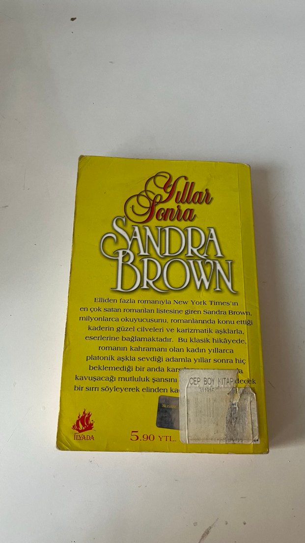 Sandra Brown - Yıllar Sonra Roman - Görsel 3
