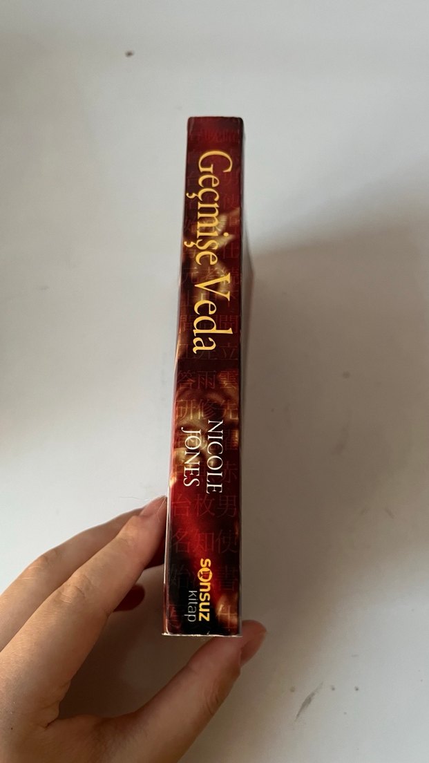 Geçmişe Veda - Nicole Jones - Görsel 2